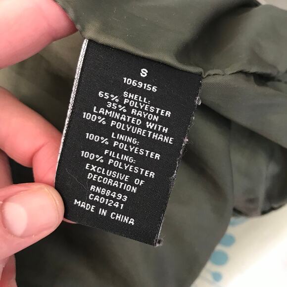 Blanc Noir Puffer Vest Small Quilted Ruched Hooded Jersey Hiking Hunter Army - Picture 9 of 10